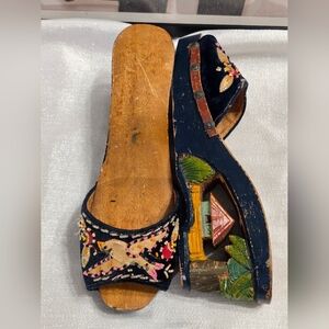Vintage 40s Filipino Hand Carved Wooden Wedge Sandals Hut & Palm Tree